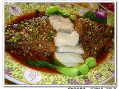 宫门献鱼-听鹂馆饭庄(颐和园店)