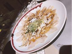 薄切鲜鱼片-穹六人间 people 6(岳阳路店)