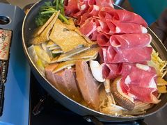 部队锅-MI WU FACTORY米屋美食工厂餐厅(绿地店)