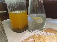 -小鱼小牛·鱼牛干锅·脆鱼火锅(世欧广场店)