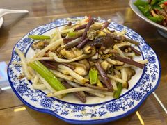 武当地三鲜-老味道1992(武当山店)