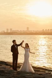 -雪中彩影婚纱摄影·微光艺术中心