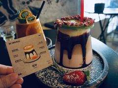 花环-BE NORMAL CAFE(霞溪路店)
