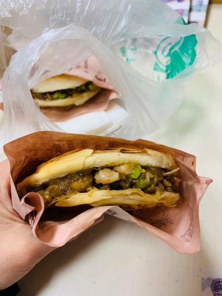 程记古城凉皮肉夹馍店-"真的是超级好吃的肉夹馍,买的肥77瘦的,不.