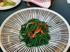 -伊带伊路新疆美食府(呼家楼店)