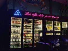 -UP嘻哈酒吧(粉巢店)