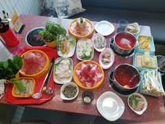 -四囍码头海鲜烧烤自助火锅(外滩南京东路悦荟广场店)