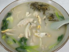 -明呈黄鱼面馆(斜土路店)