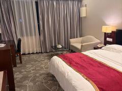 -汕头金海湾大酒店(龙眼南路美食街万象城店)