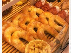 -焙丽拾光(麦凯乐直营店)