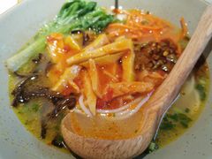 -百春原湖南牛肉粉(百联世纪店)