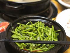 -东方之猪四更烤乳猪(金垦总店)