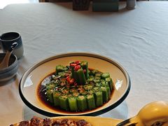 -八府香鸭·啫啫煲(华山路店)