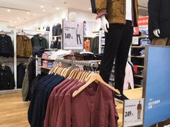 -优衣库(郑州丹尼斯大卫城店)