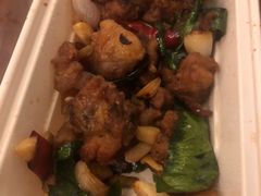 -云海肴·汽锅鸡·云南菜(天山百盛优客店)