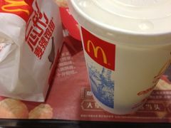 香草奶昔-麦当劳(华融店)