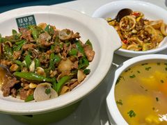 -绿草地·湘菜(7mall店)