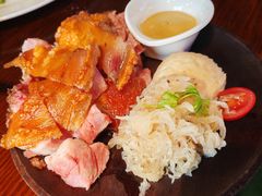 德式脆皮猪肘-马迭尔德式西餐精酿啤酒屋(中央大街店)