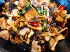橄榄油煎蘑菇-幸薈飯堂