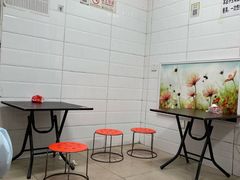 -郭记小街麻辣烫(南小街总店)