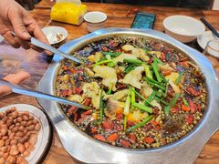 -乡土特色.冷锅鱼.牦牛肉汤锅