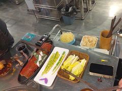 -鹿鸣山草本茶香火锅(园西路店)