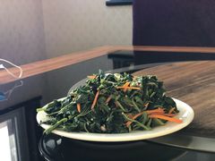 拌野菜-北京龙庆四季香农家饭庄·灶台鱼·碳烤虹鳟鱼(龙庆峡店)