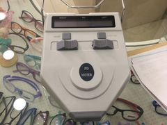 -罗创丹阳眼镜(童卫路店)