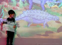 -恐龙探索乐园(磁器口店)