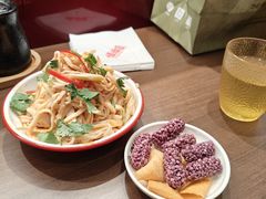-顺溜·手工刀削面·黑金店(铜锣湾店)