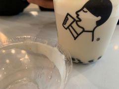 -喜茶(上海打浦桥日月光gelato lab+店)