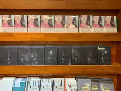 -西西弗书店&矢量咖啡(静安大悦城店)