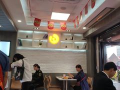 -华莱士·炸鸡汉堡(荔湾坑口店)