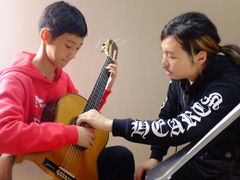 何顺华吉他沙龙-何顺华吉他沙龙