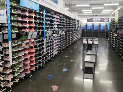 -迪卡侬(西华店)