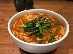 小锅米线-云海肴·汽锅鸡·云南菜(天山百盛优客店)