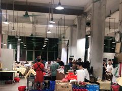 大堂-标记美食新鲜猪杂(兴南大道店)