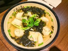 -玖鲜小笼(中山广场店)