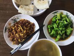 -爱的果实月嫂育婴师(世纪东方店)