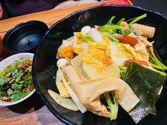 -万记麻辣烫国展总店