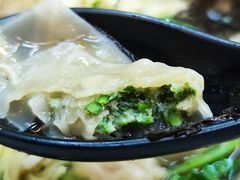 柴爿荠菜鲜肉馄饨-柴爿巷·香酥鸡&馄饨(复兴中路店)
