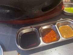 -围炉肉舍•炭烤活鳗•丹东海鲜烤肉(步行街店)