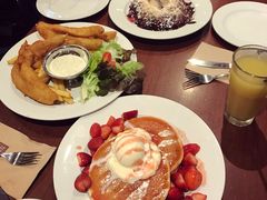 -Pancakes on the rocks(Darling Harbour)