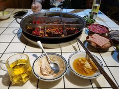 -卤校长老火锅(沙坪坝直营店)