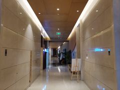 -苏州汇融广场假日酒店