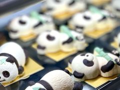 -雍容荟帝王蟹活龙虾展台自助(IFS黑金店)