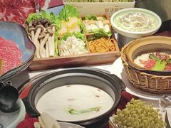 -捞神煲汤火锅(湖滨商业街店)