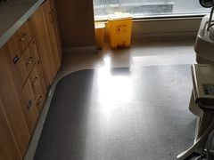 -上海仁爱医院口腔科 · 种植
