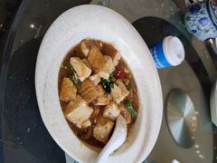 冬菇火腩焖山水豆腐-美极鲜食坊(宝安南路店)