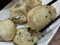 -李与白包子铺(桐梓林店)